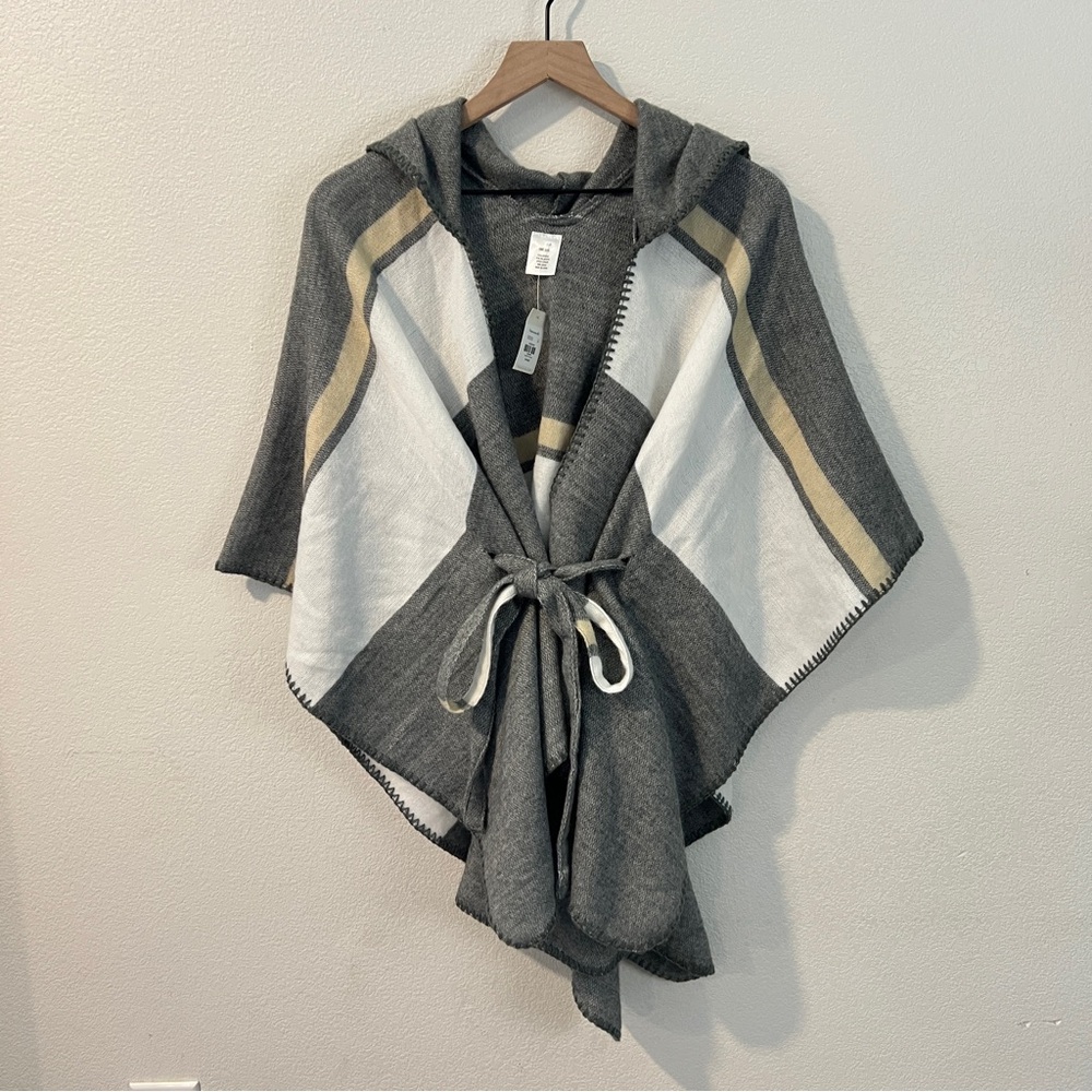 Francesca's Collections Gray White Striped Tie Waist Hooded‎ Poncho Cape